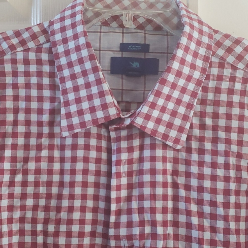 Men's gently worn dress shirt